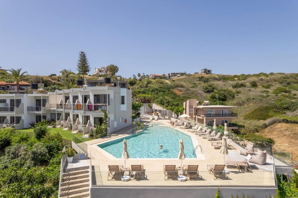 Hermes Sea View Apartment hotel in Crete