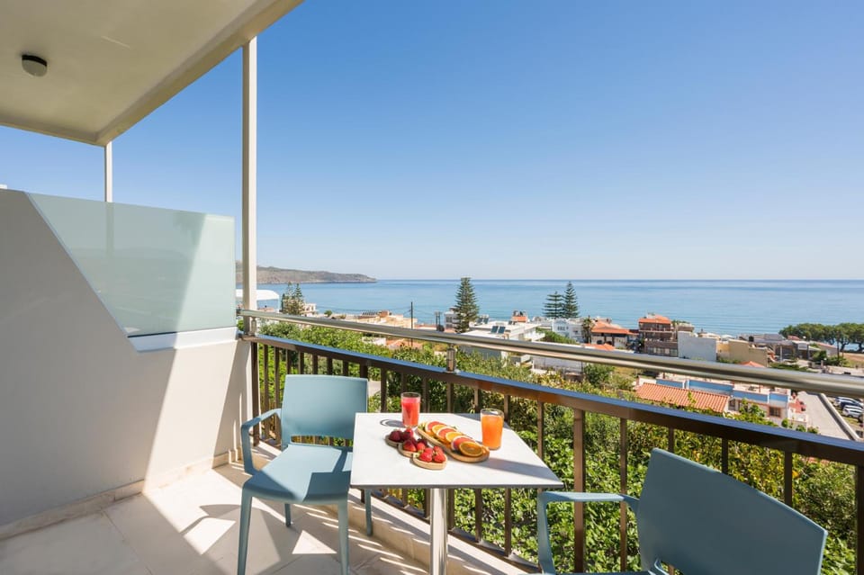 Hermes Sea View Apartment hotel in Crete