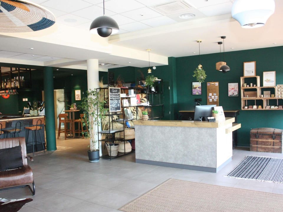 Aparthotel Adagio Access Porte de Camargue Hotel in Arles