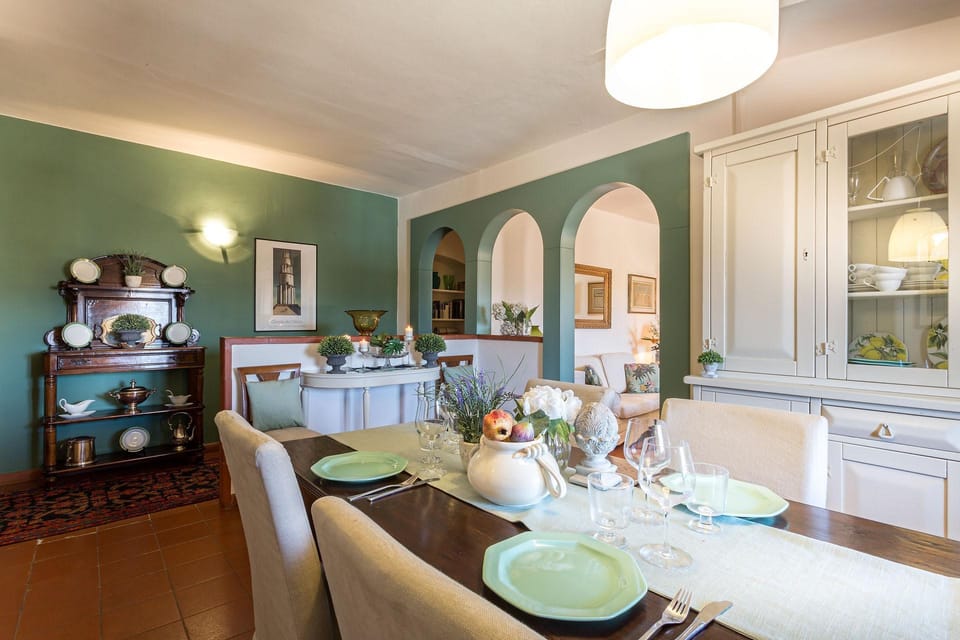 Casa Baino in Lucca With 2 Bedrooms and 1 Bathrooms Hotel in Capannori