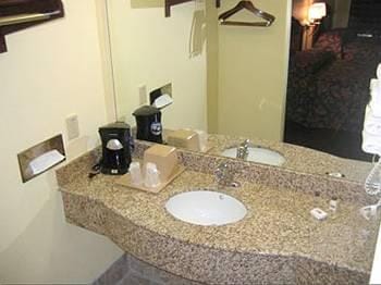 Executive Inn & Suites Hotel in San Marcos
