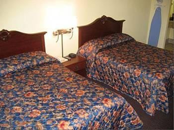 Executive Inn & Suites Hotel in San Marcos