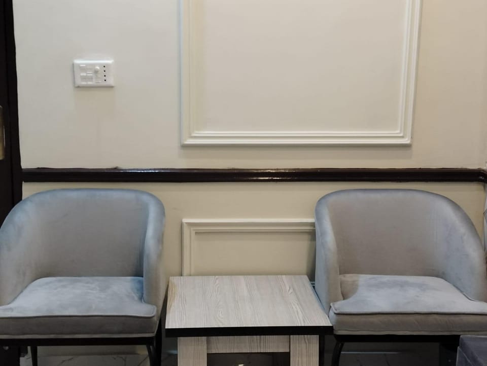 Comfort Zone Hotel Hotel in Lahore