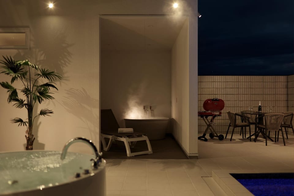 Crystal Villa Shirarahama Beach Hotel in Japan