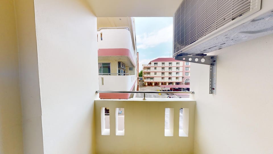 We by Samkwan Apartment hotel in Chon Buri Changwat