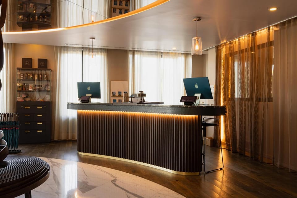 Terrass'' Hotel in Paris