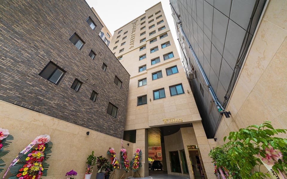 Suwon Station Hotel Terry's Motel in Gyeonggi-do
