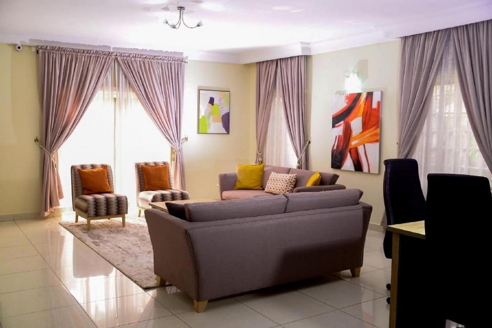 House 24 Hotel in Abuja