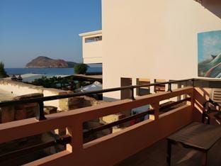 Vasiliki Apartments Hotel in Platanias