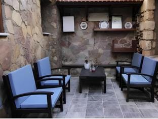 Vasiliki Apartments Hotel in Platanias