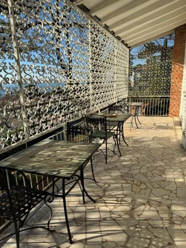VILLA TARA Hotel in Tuscany