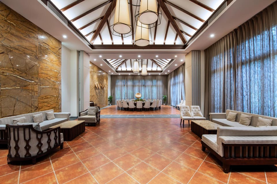 LN Dongfang Hot Spring Resort Hotel in Guangdong