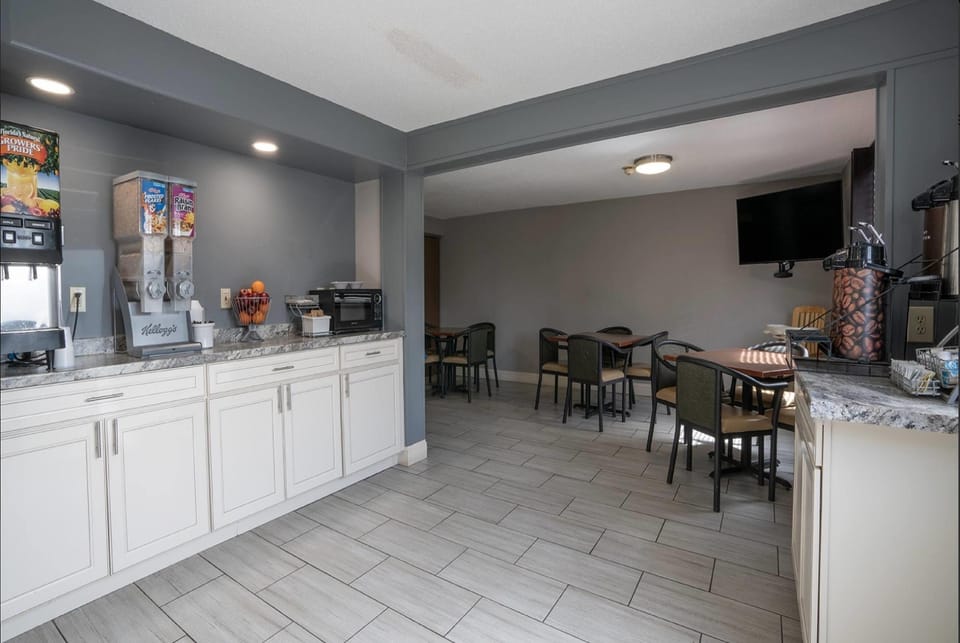 Super 8 By Wyndham Miles City Hotel in Miles City
