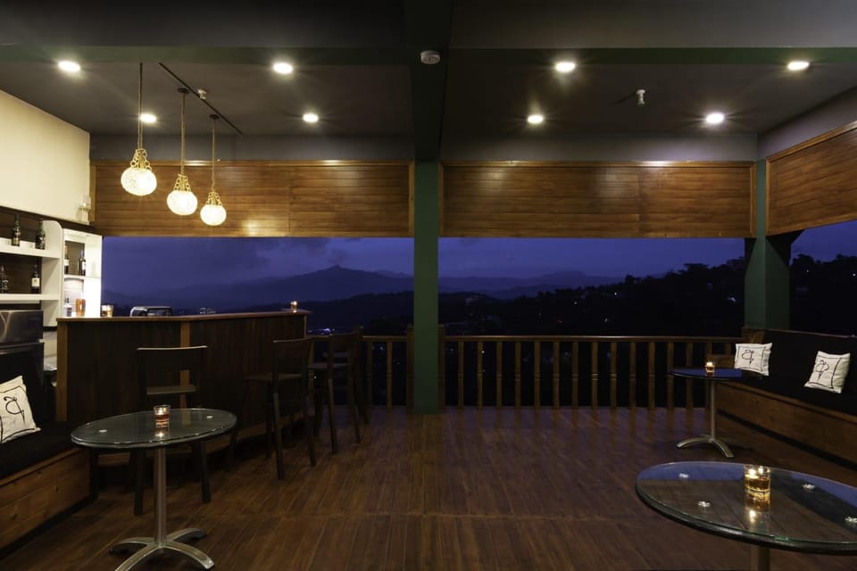Hill Paradise Hanthana Hotel in Kandy