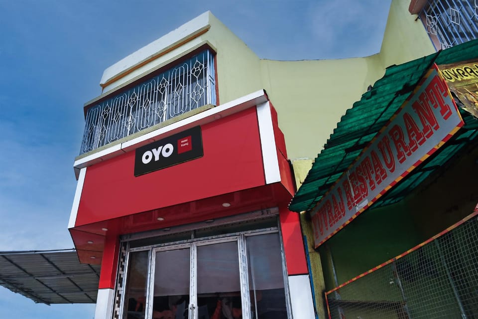Hotel O by OYO Yuvraj Lodge Hotel in West Bengal