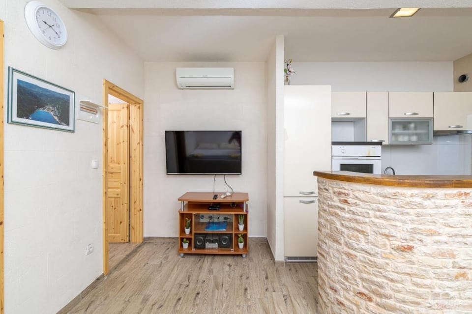 Apartments Serzane Hotel in Dubrovnik-Neretva County
