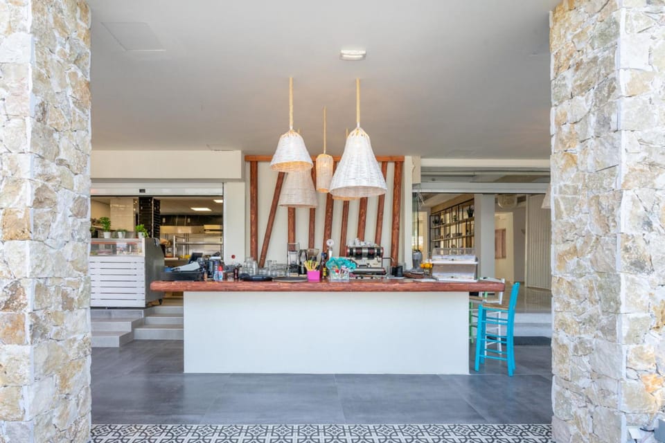 Bar/lounge
