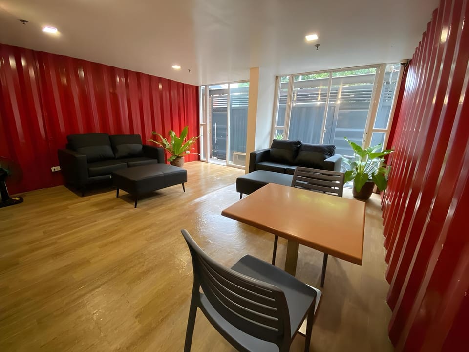 Burgos Hub Hostel Hostel in Pasay