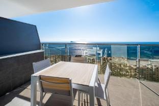 Sunset Cliffs Deluxe Apartment 8138 Poniente Beach Hotel in Benidorm