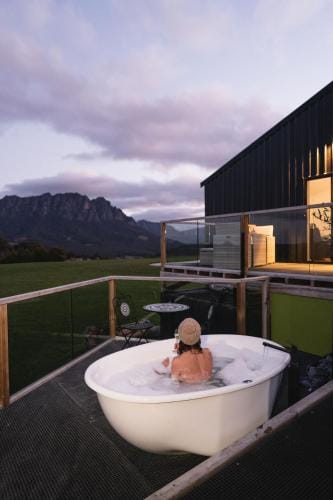 Eagles Nest Retreat Hotel in Sheffield