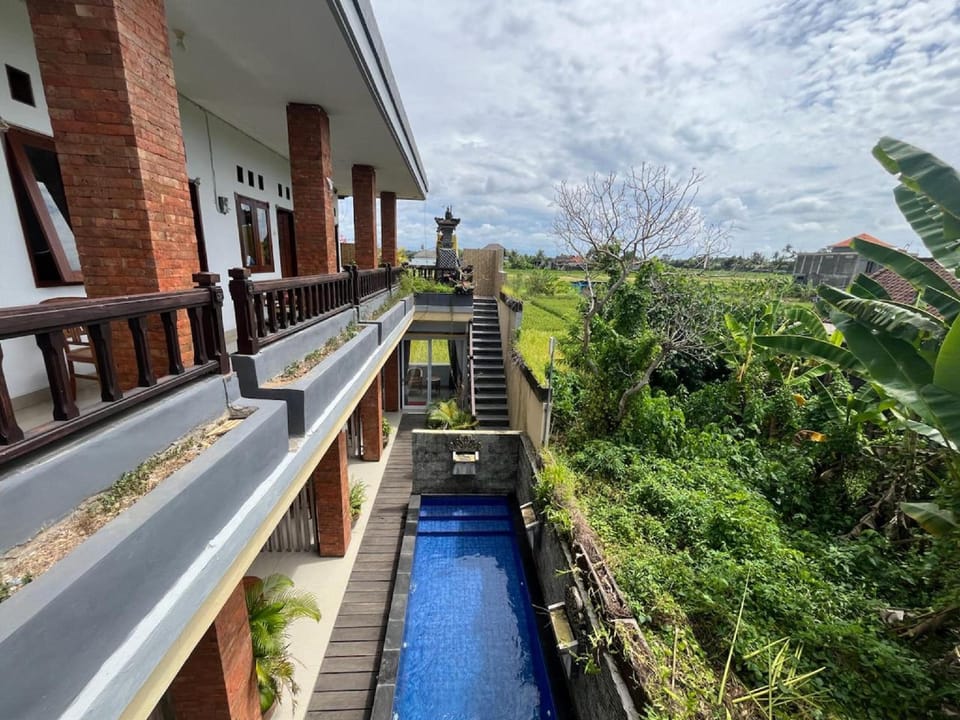 Belvilla Dedyluminous Near Sunset Beach Tanah Lot Hotel in Kediri