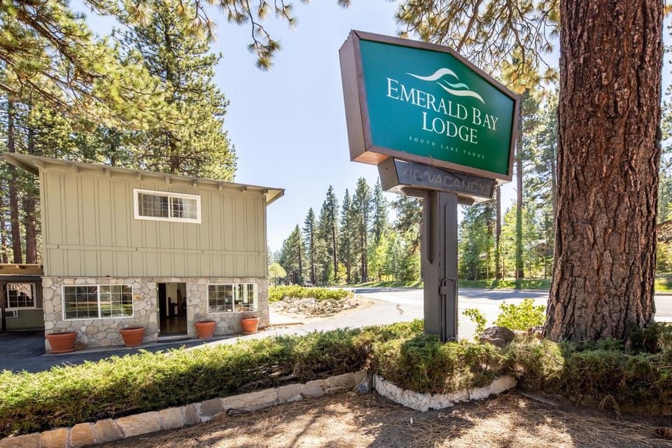Emerald Bay Lodge Hotel in South Lake Tahoe