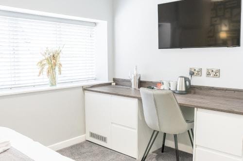 Chequers Lodge- Dalton-in- Furness- Self check in- for professionals and tourists Hotel in Barrow-in-Furness
