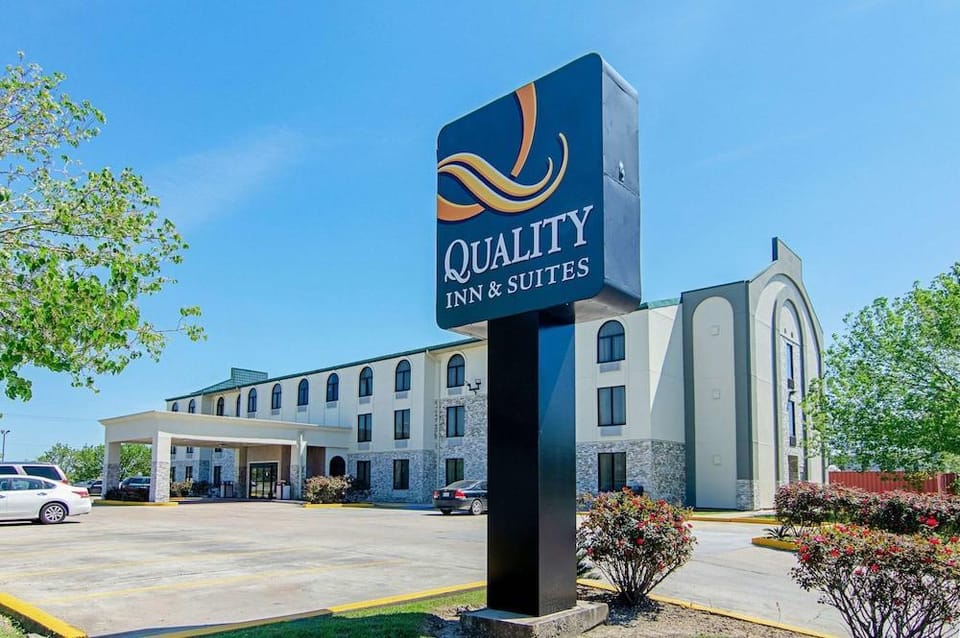 Supreme Inn & Suites Hotel in Gonzales