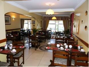 Clooneen House Hotel in Westport