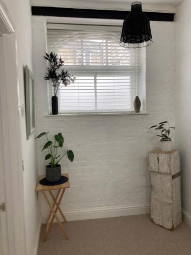 Private Double Room with Ensuite, No Breakfast, Truro City Centre Hotel in Truro
