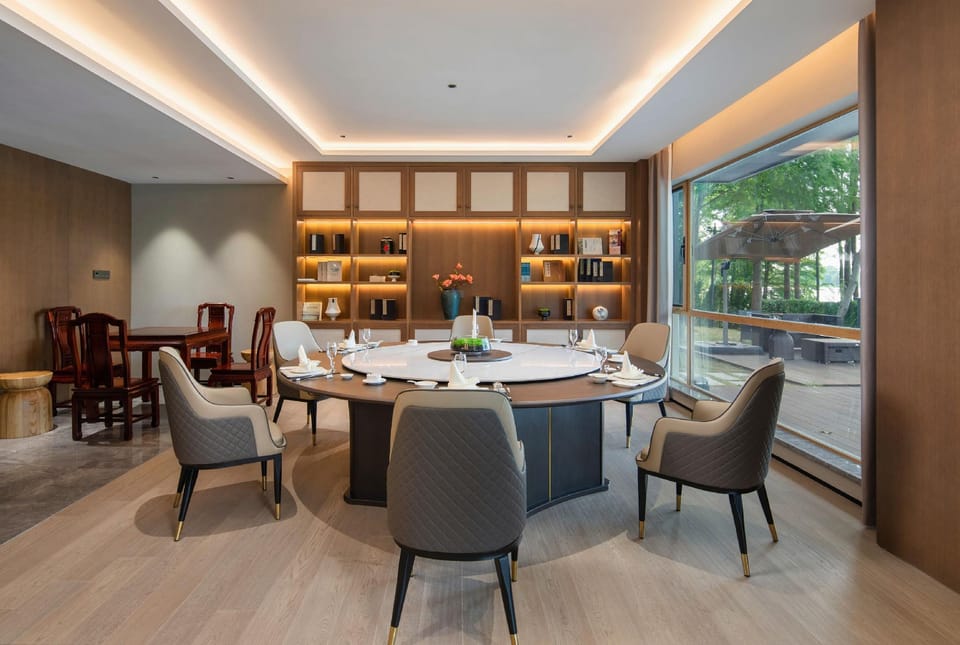 VUE Changshu Shanghu Yanbo Li Hotel in Suzhou