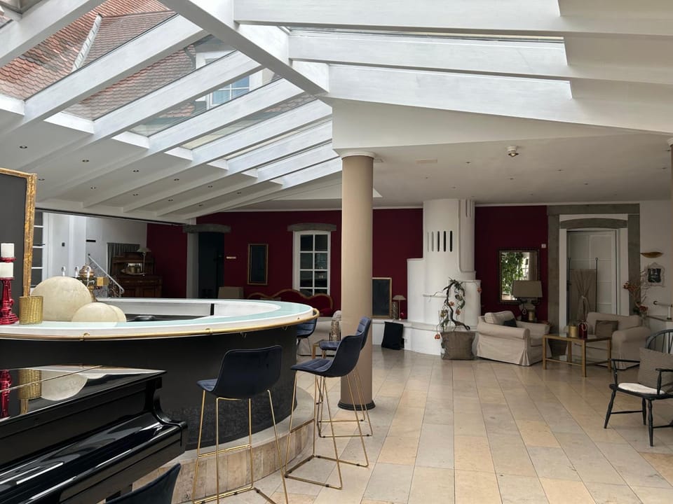 Bar/lounge