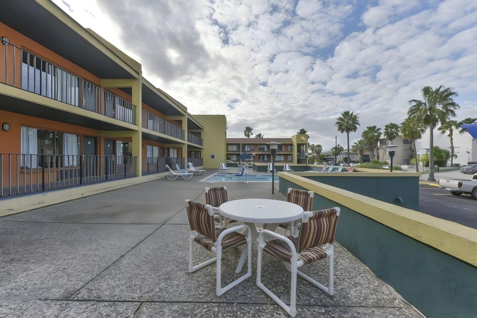 Econo Lodge South Padre Island Hotel in South Padre Island