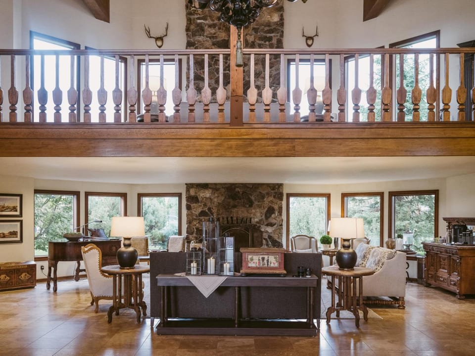 Enzian Inn Inn in Leavenworth