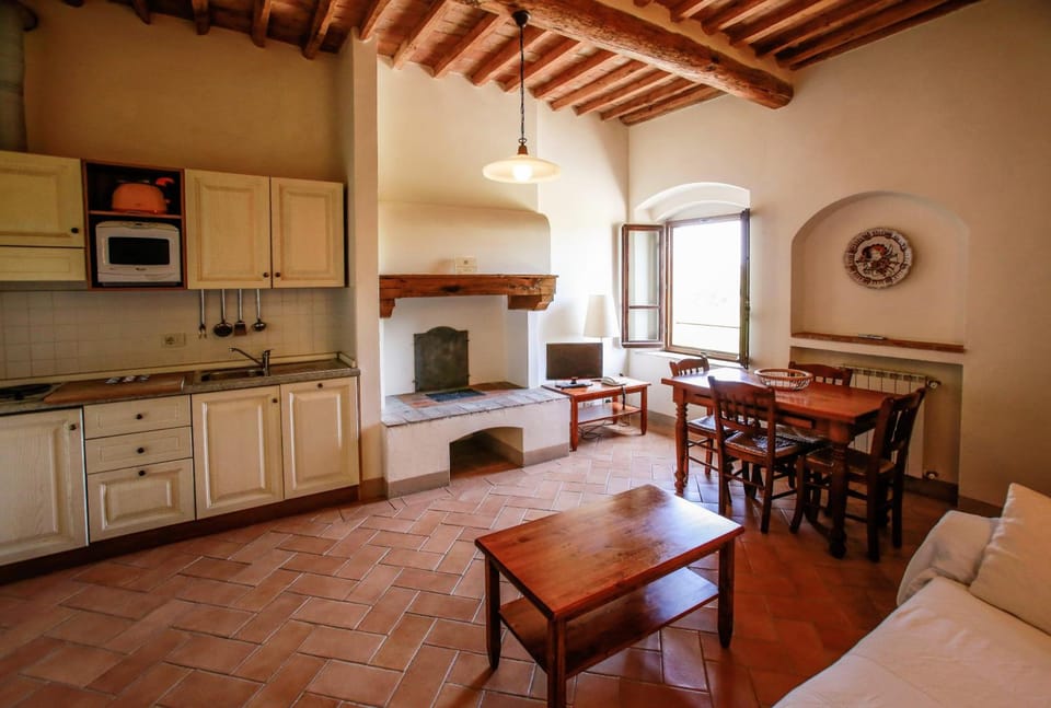 Fattoria Abbazia Monte Oliveto Hotel in Tuscany