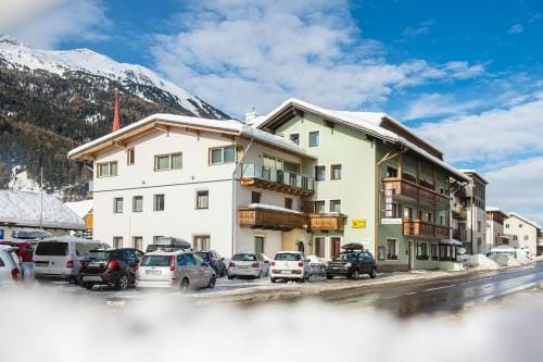 Garni Apparthotel St Valentin Hotel in Trentino-South Tyrol