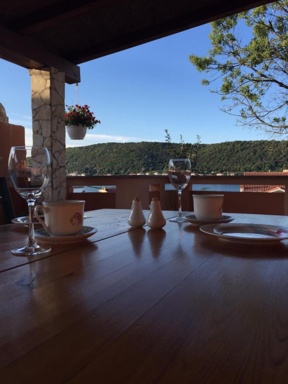 Guesthouse Tariba Hotel in Supetarska Draga