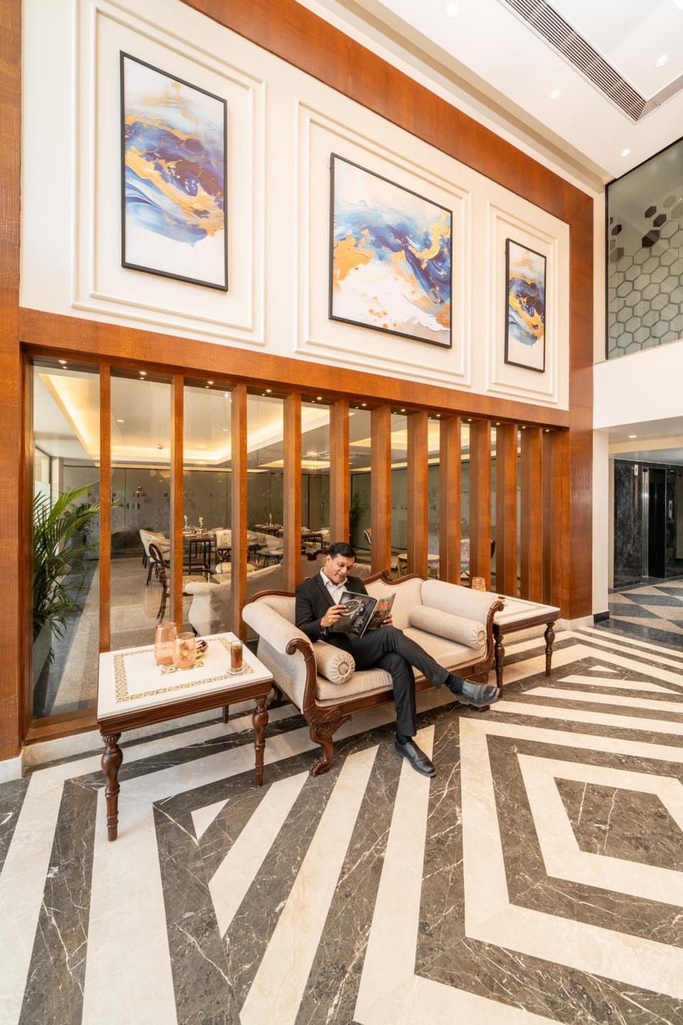 Foxtrail Sector 42 - AM Hotel Kollection Hotel in Gurugram