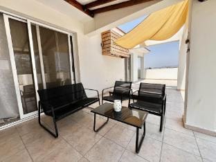 VOR - Sunny Palms Hotel in Oroklini
