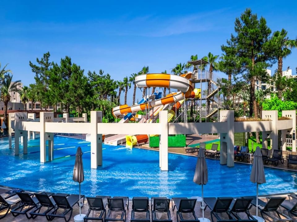 Queen's Park Resort Goynuk Hotel in Antalya Province