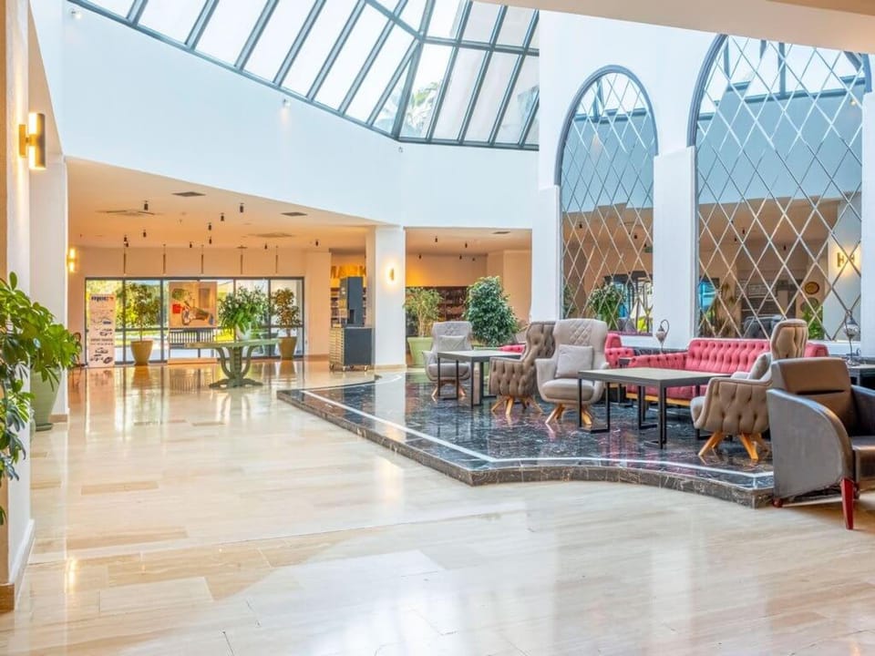 Queen's Park Resort Goynuk Hotel in Antalya Province