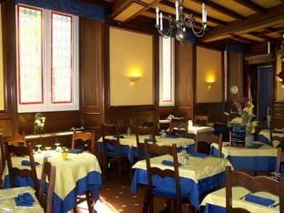 Logis Hotel du Commerce Hotel in Brittany