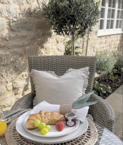Greystone Guesthouse Hotel in Huntingdonshire District