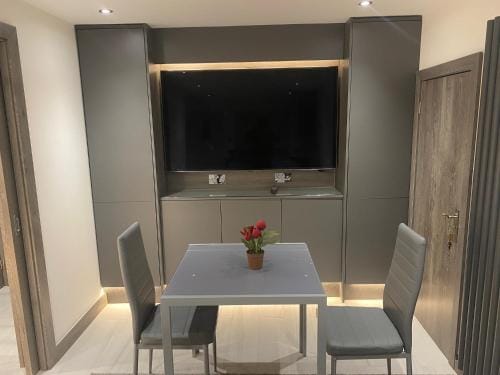 Modern studio in natural surroundings Hotel in The Royal Town of Sutton Coldfield