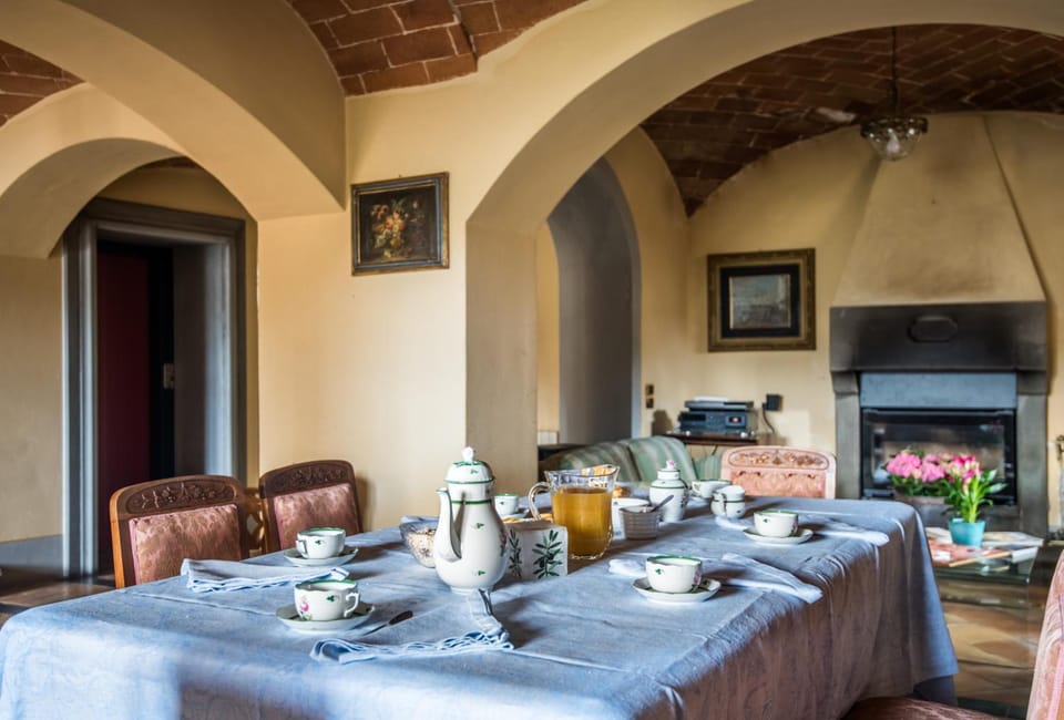 Smallville Hotel in Tuscany