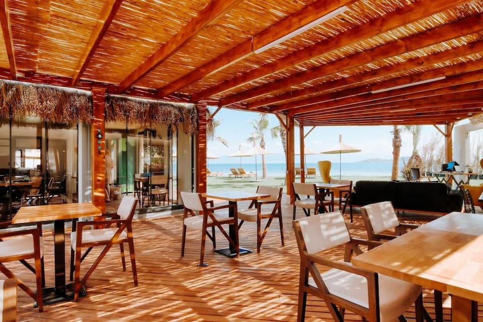 Anda Beach Bistro & Rooms Hotel in İzmir Province