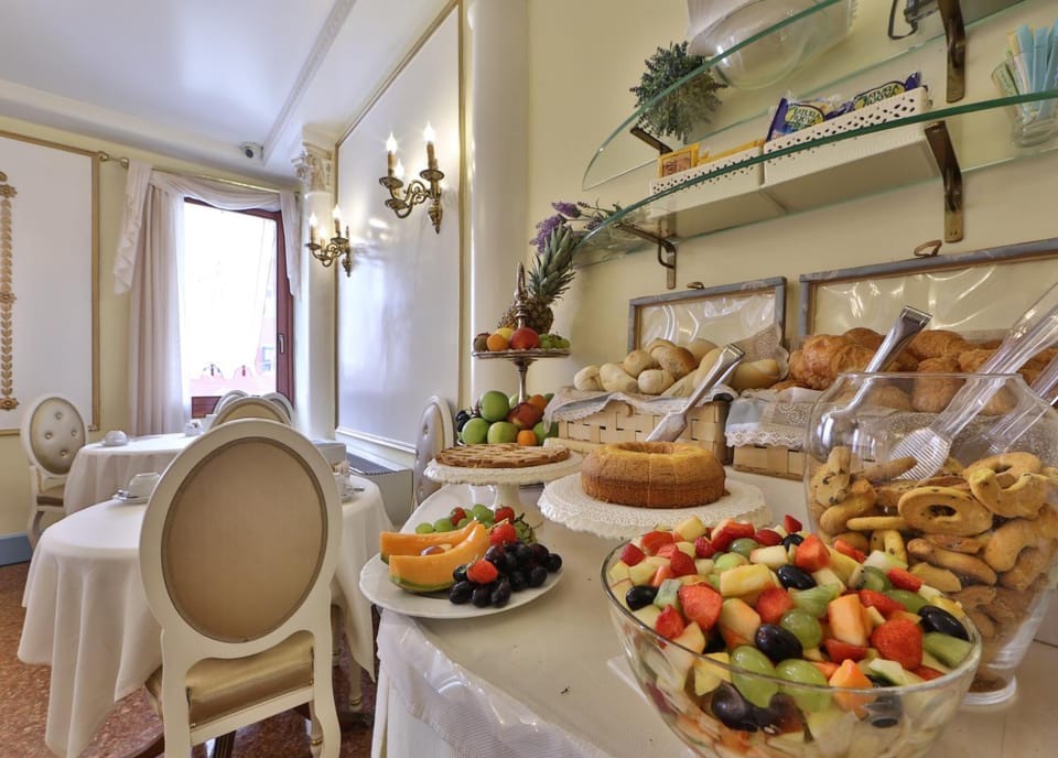 Hotel Arlecchino Hotel in Venice