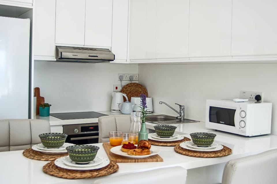 Constantinos Seaview Residence Hotel in Paphos