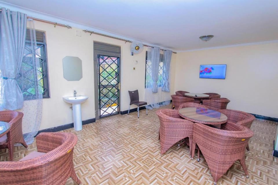 Mbale Emperor's Motel Hotel in Uganda