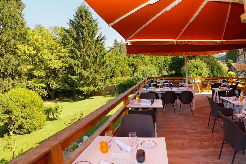 Hotel-restaurant Les Caudalies Hotel in Jura
